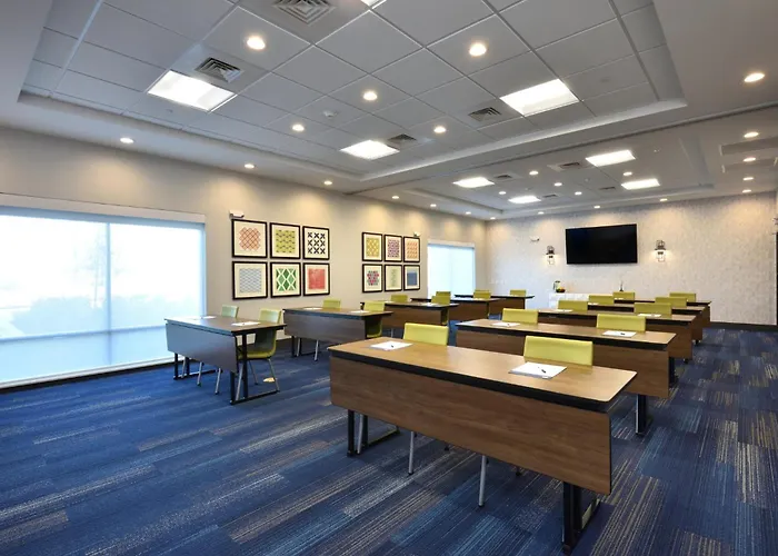 Holiday Inn Express & Suites Spring - Woodlands Area By Ihg