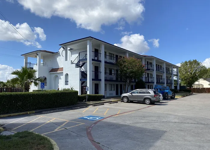 Surestay Hotel By Best Western Spring North Houston